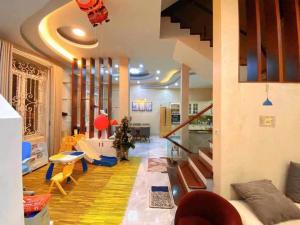 HUYỀN KỲ HÀ ĐÔNG - 41M CHỈ NHỈNH 8 TỶ - NGÕ NÔNG - THÔNG ,Ô TÔ ĐỖ CỬA,KHU VỰC ĐÔNG DÂN ,GẦN CÁC